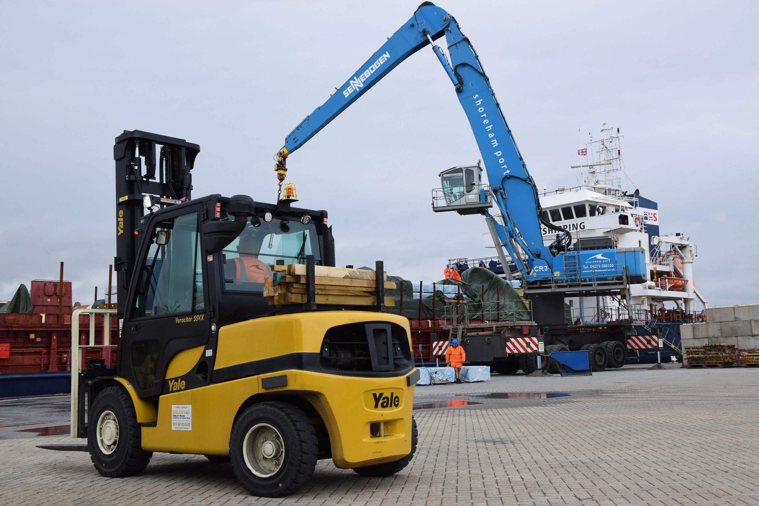 Shoreham Port Invests 2m In Uk Built Yale Lift Trucks From Forkway Group Manufacturing Production Engineering Magazine