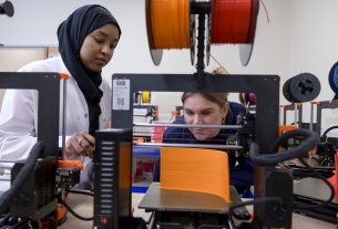 3D printing demonstrator at Cranfield University